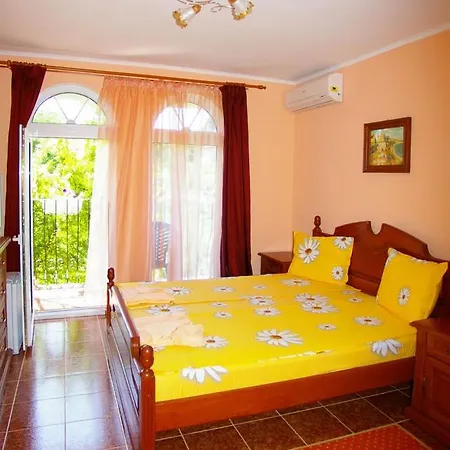 Yanakievi B&B